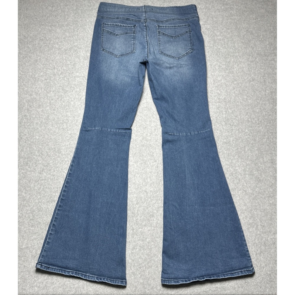 Free People Flare Bell Bottom Jeans Midrise Pull On Blue Stretch Denim Womans 31